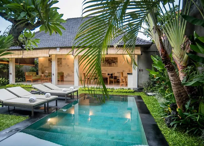 Sandi Agung Villa Bidadari Seminyak 